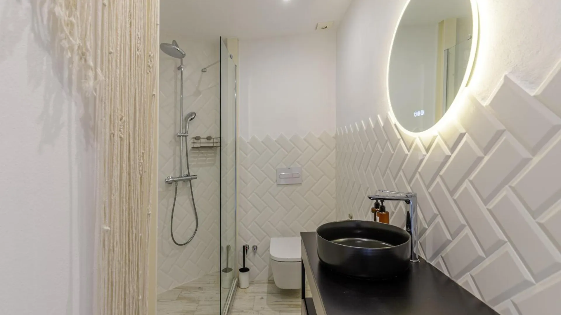 Petite Maison Lili By Caleta Homes 0*, Malaga